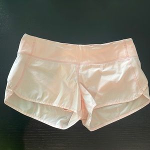 Lululemon Speed Shorts EUC size 8